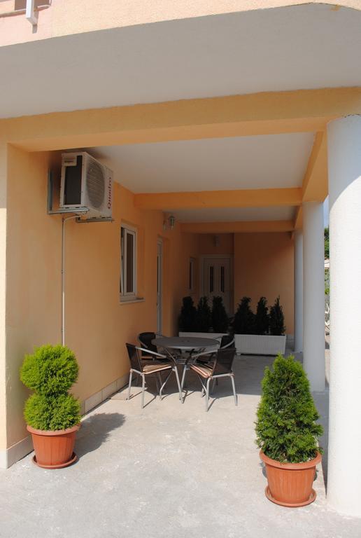 Apartments Kairos - Bili 9 Каштела Екстер'єр фото