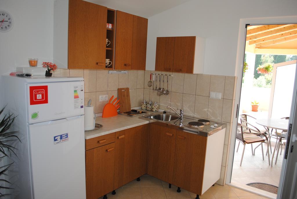 Apartments Kairos - Bili 9 Каштела Екстер'єр фото